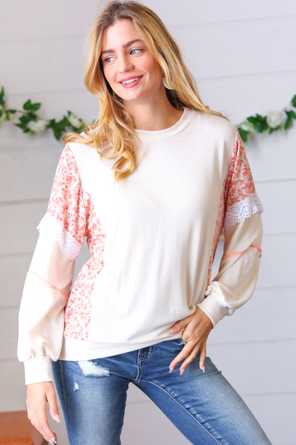 Cream Ditzy Floral Bubble Sleeve Lace Trim Pullover
